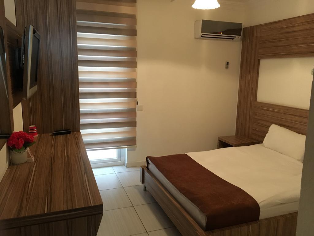 Araucaria Pension Antalya Eksteriør billede